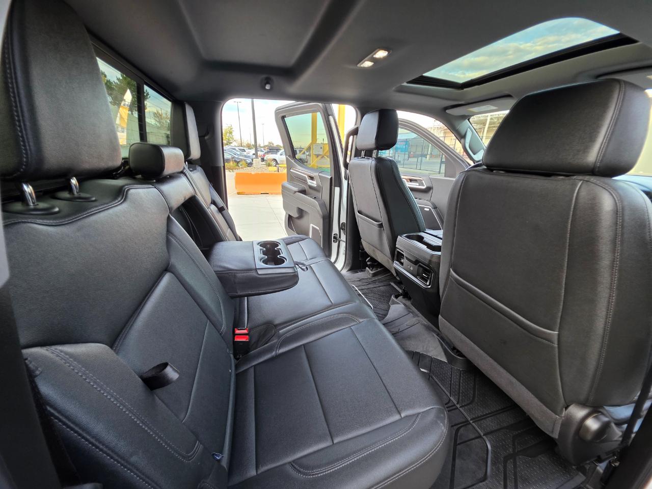 Chevrolet Silverado 1500 4WD Crew Cab 147" RST 2024