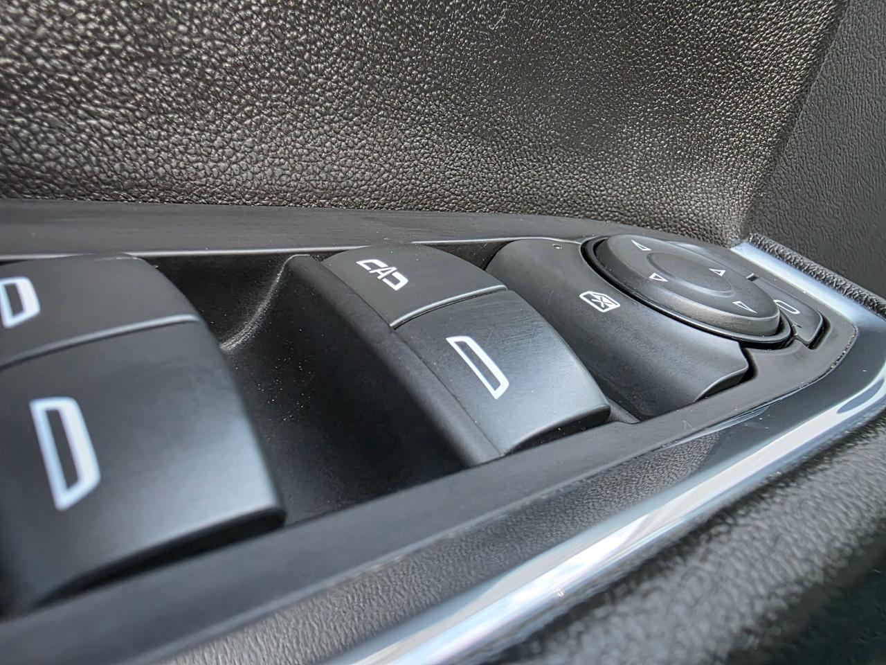 Chevrolet Silverado 1500 4WD Crew Cab 147" RST 2024