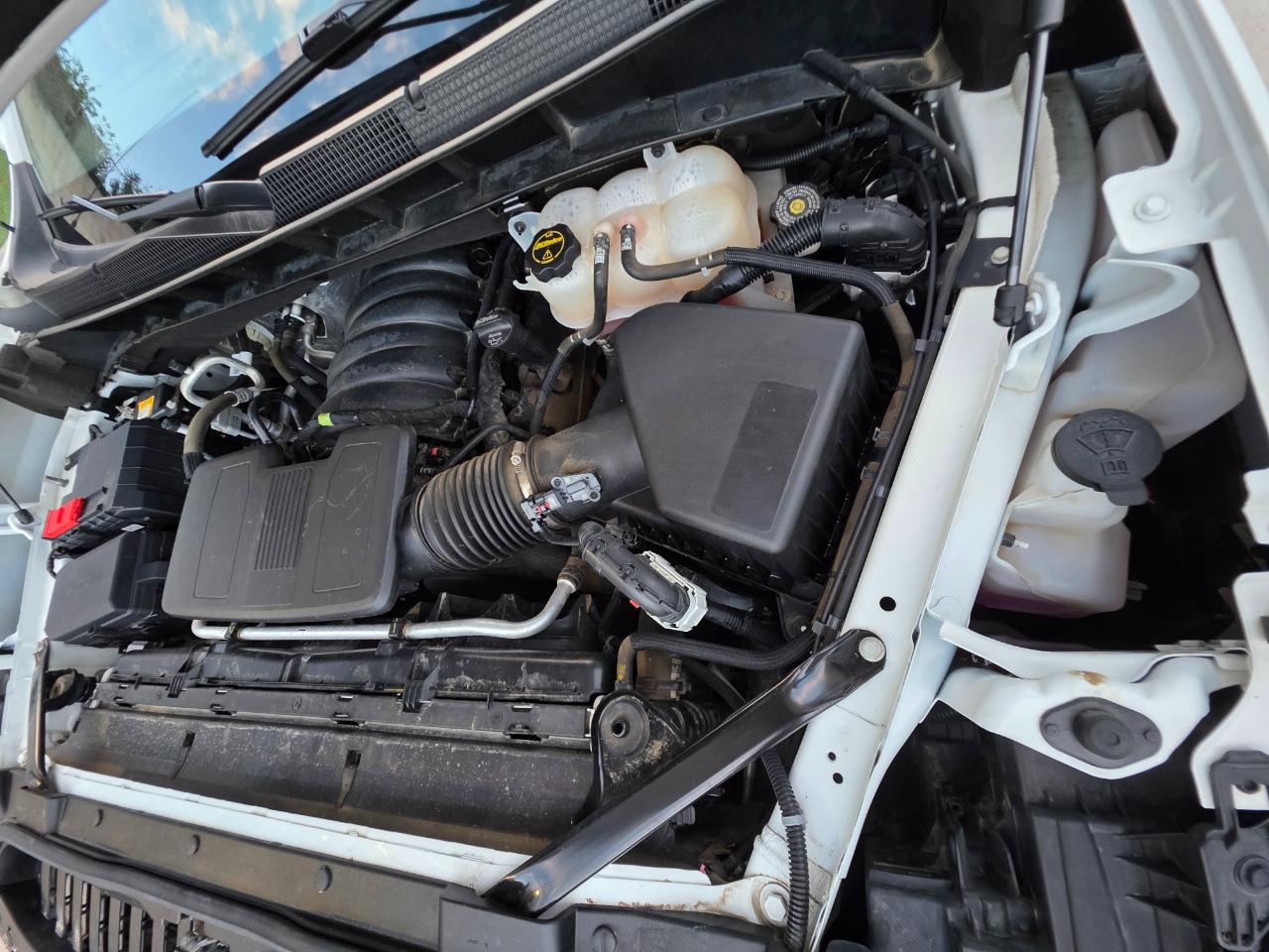 Chevrolet Silverado 1500 4WD Crew Cab 147" RST 2024
