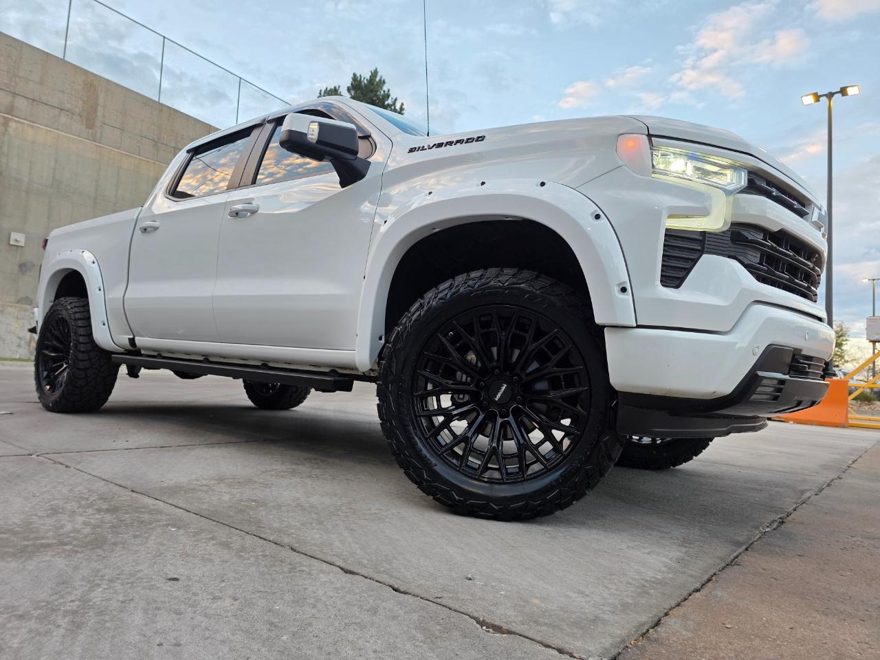 Chevrolet Silverado 1500 4WD Crew Cab 147" RST 2024