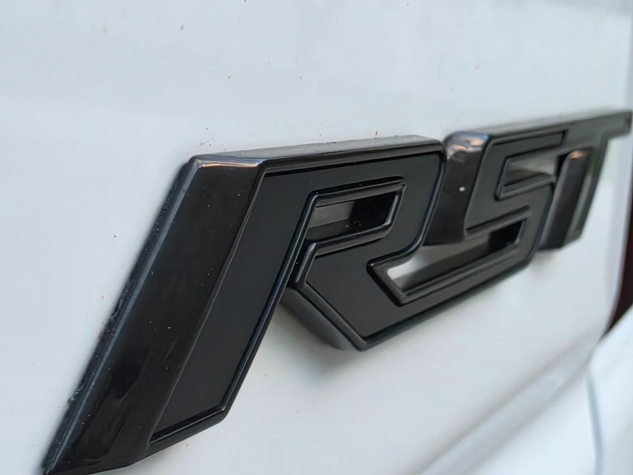 Chevrolet Silverado 1500 4WD Crew Cab 147" RST 2024