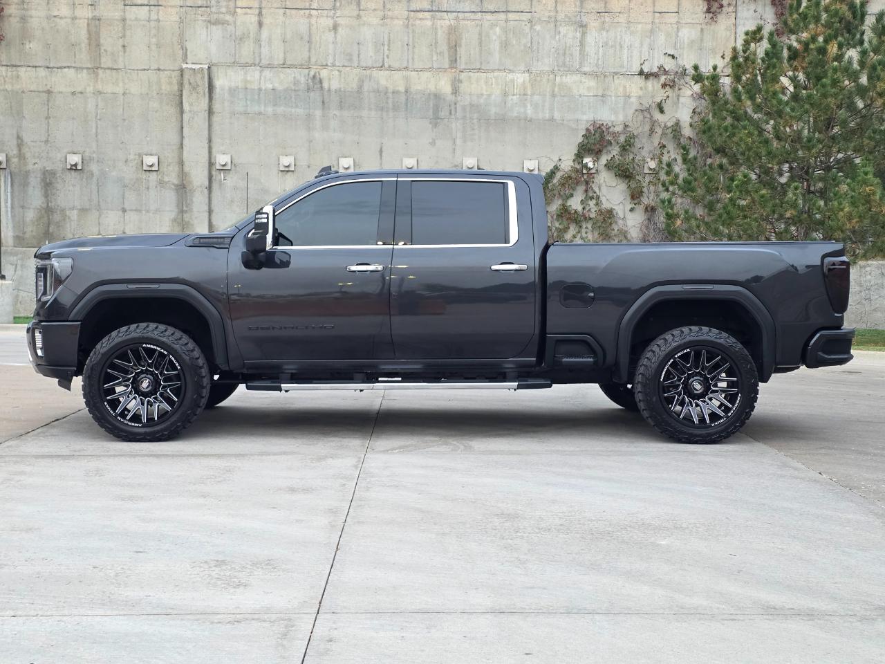 GMC Sierra 3500HD 4WD Crew Cab 159" Denali 2020