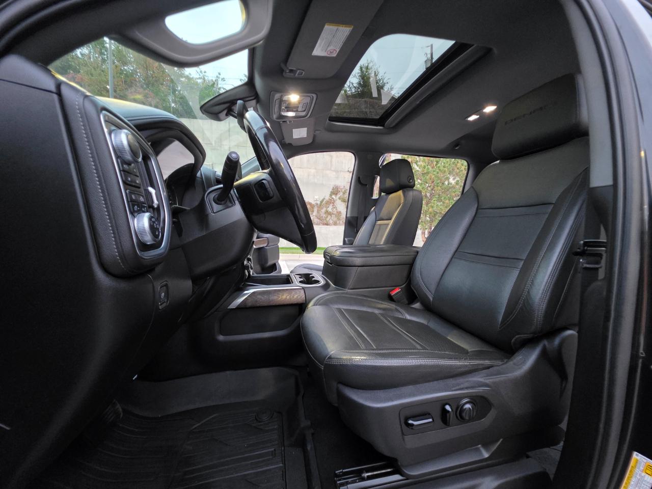 GMC Sierra 3500HD 4WD Crew Cab 159" Denali 2020
