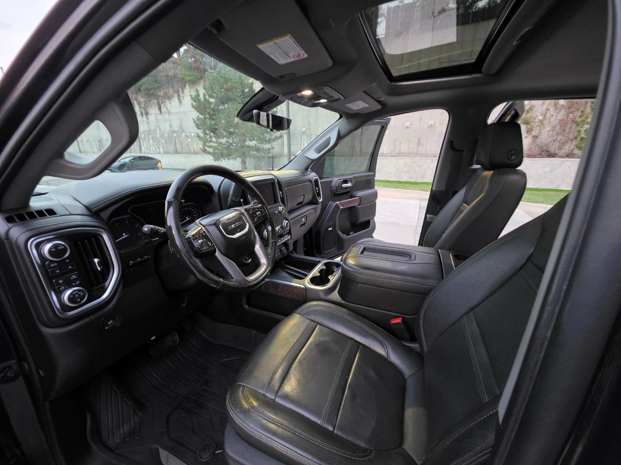 GMC Sierra 3500HD 4WD Crew Cab 159" Denali 2020