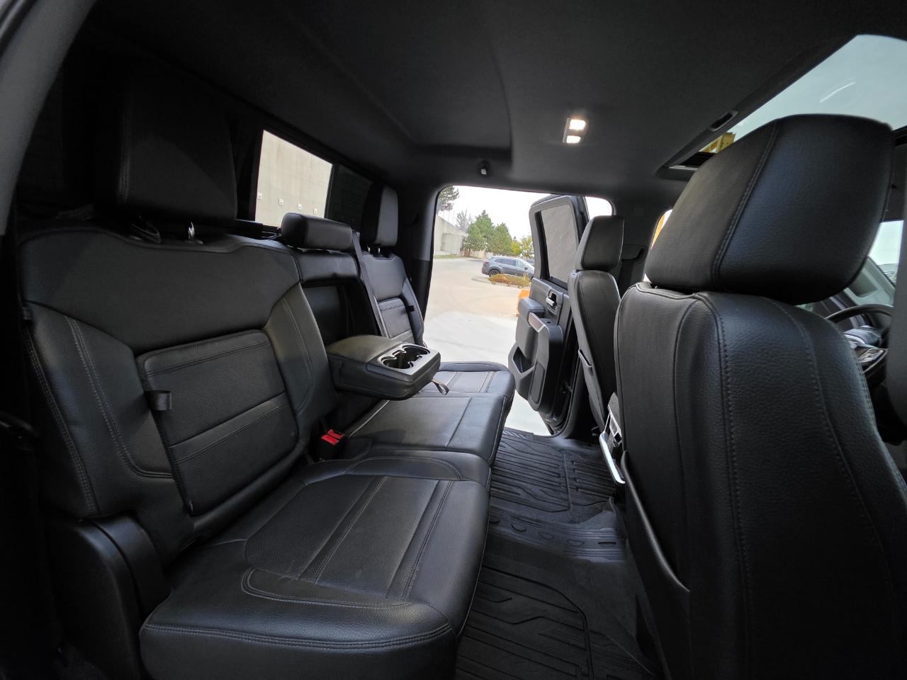 GMC Sierra 3500HD 4WD Crew Cab 159" Denali 2020