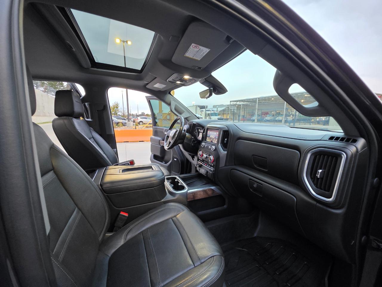 GMC Sierra 3500HD 4WD Crew Cab 159" Denali 2020