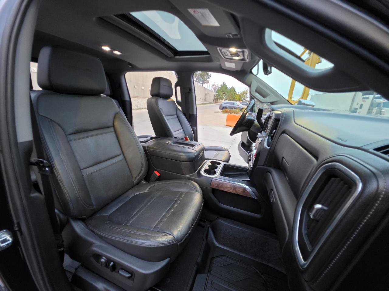 GMC Sierra 3500HD 4WD Crew Cab 159" Denali 2020