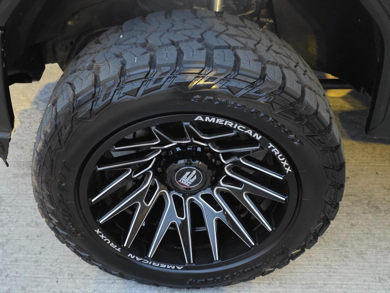GMC Sierra 3500HD 4WD Crew Cab 159" Denali 2020