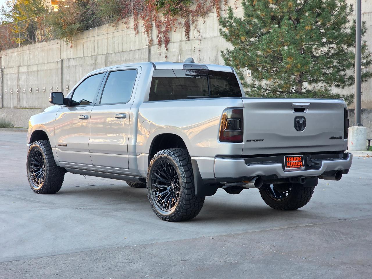 RAM 1500 Sport 4x4 Crew Cab 5'7" Box 2020