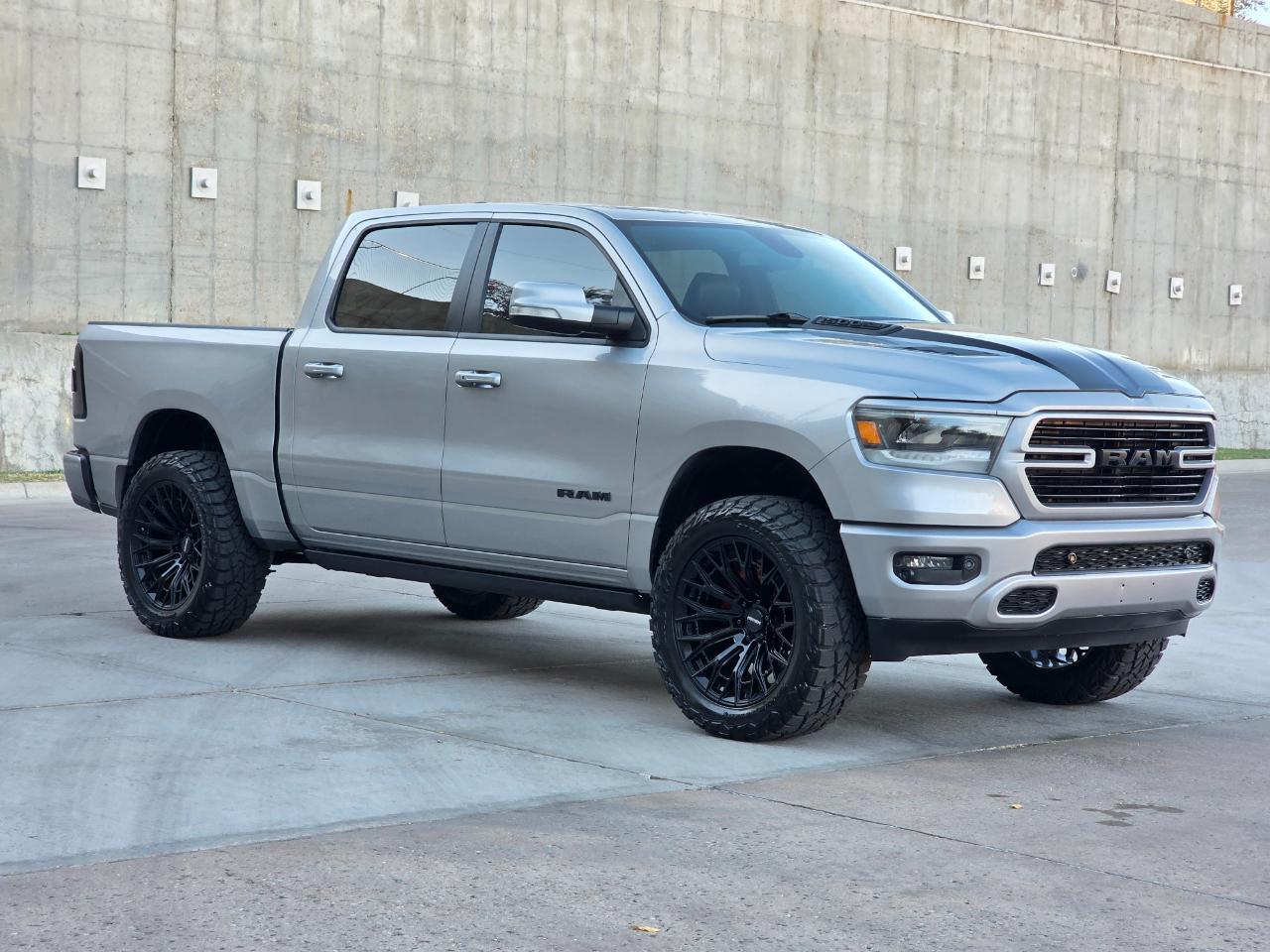 RAM 1500 Sport 4x4 Crew Cab 5'7" Box 2020