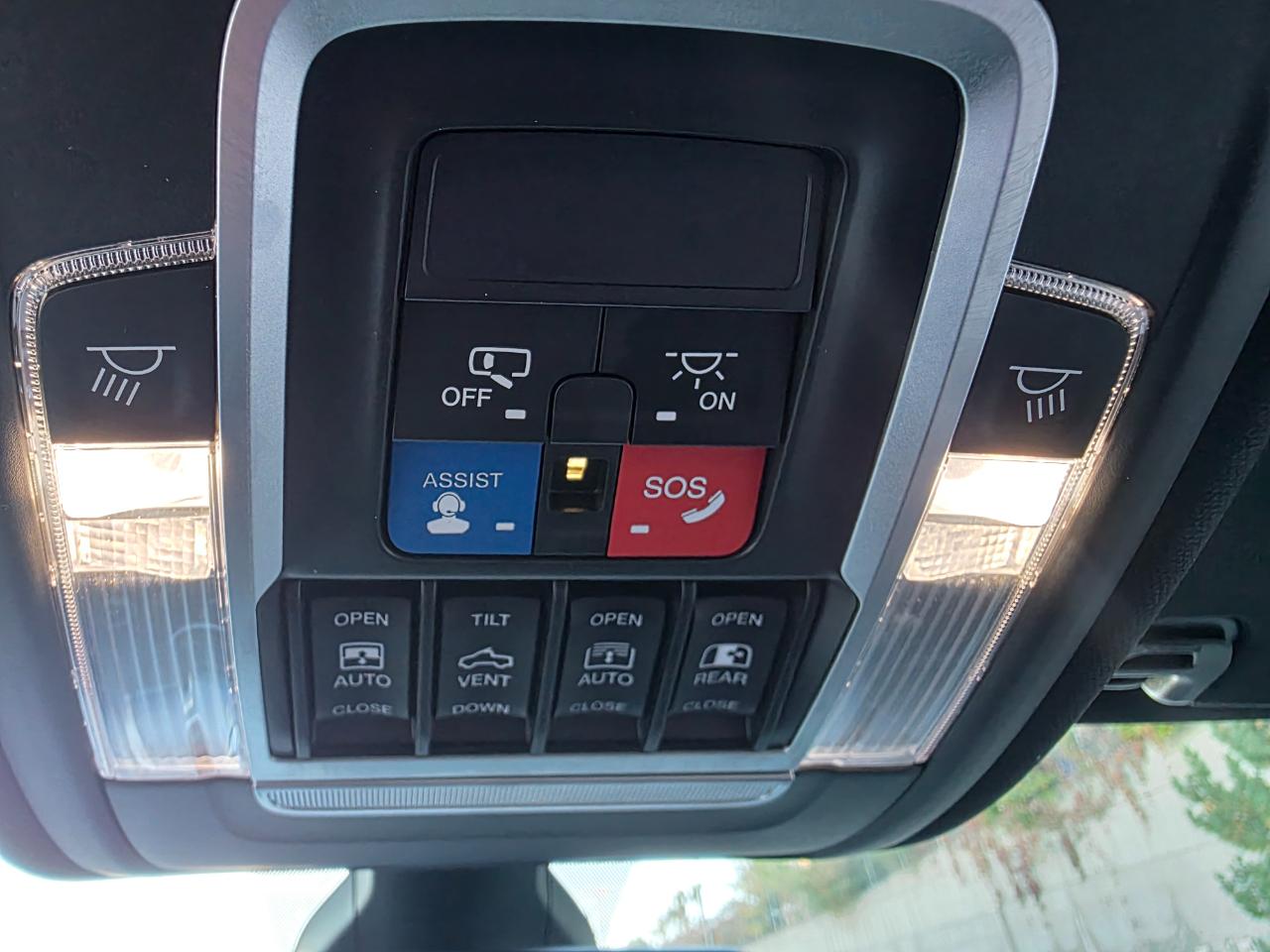RAM 1500 Sport 4x4 Crew Cab 5'7" Box 2020