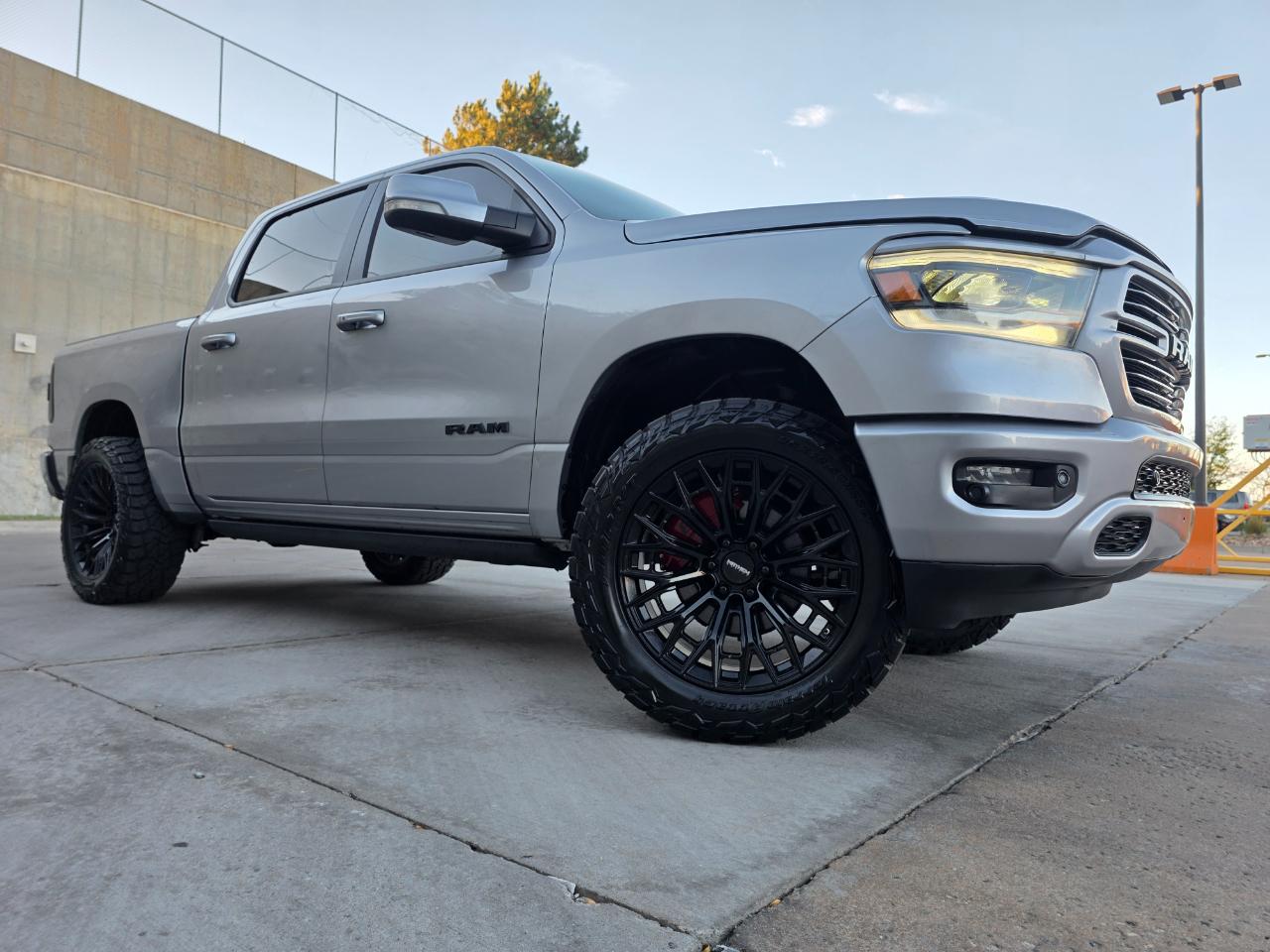 RAM 1500 Sport 4x4 Crew Cab 5'7" Box 2020