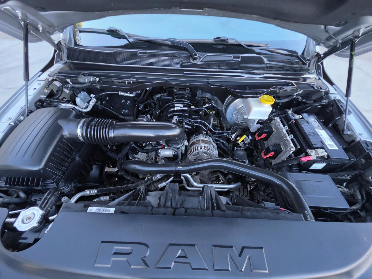 RAM 1500 Sport 4x4 Crew Cab 5'7" Box 2020