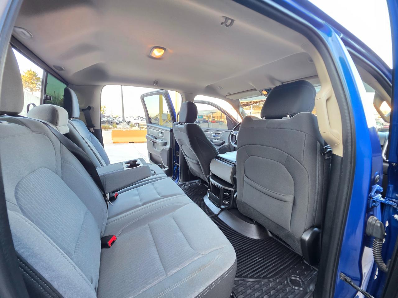 RAM 1500 Big Horn/Lone Star 4x4 Crew Cab 5'7" Box 2019