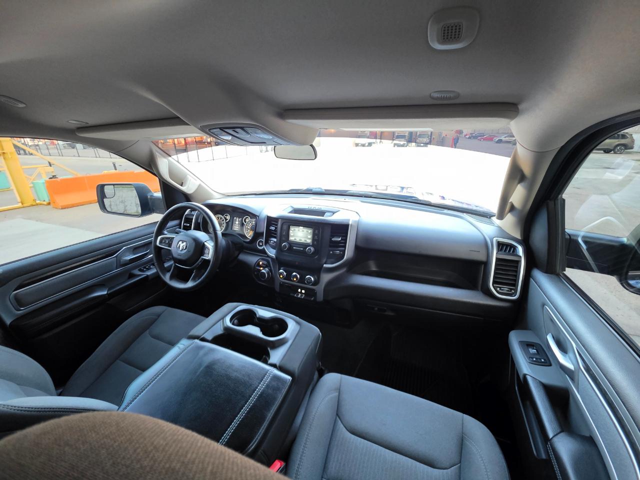 RAM 1500 Big Horn/Lone Star 4x4 Crew Cab 5'7" Box 2019