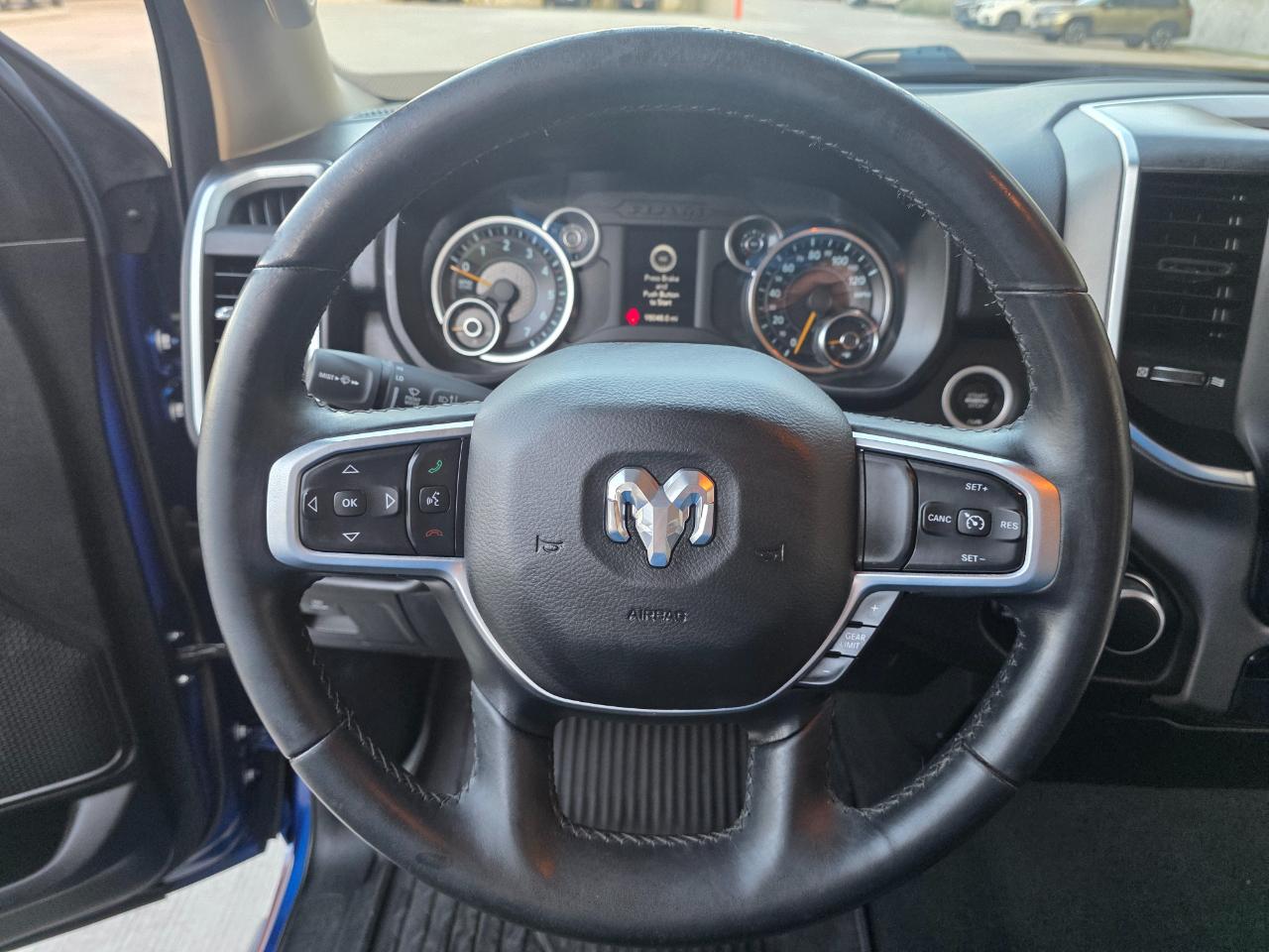 RAM 1500 Big Horn/Lone Star 4x4 Crew Cab 5'7" Box 2019