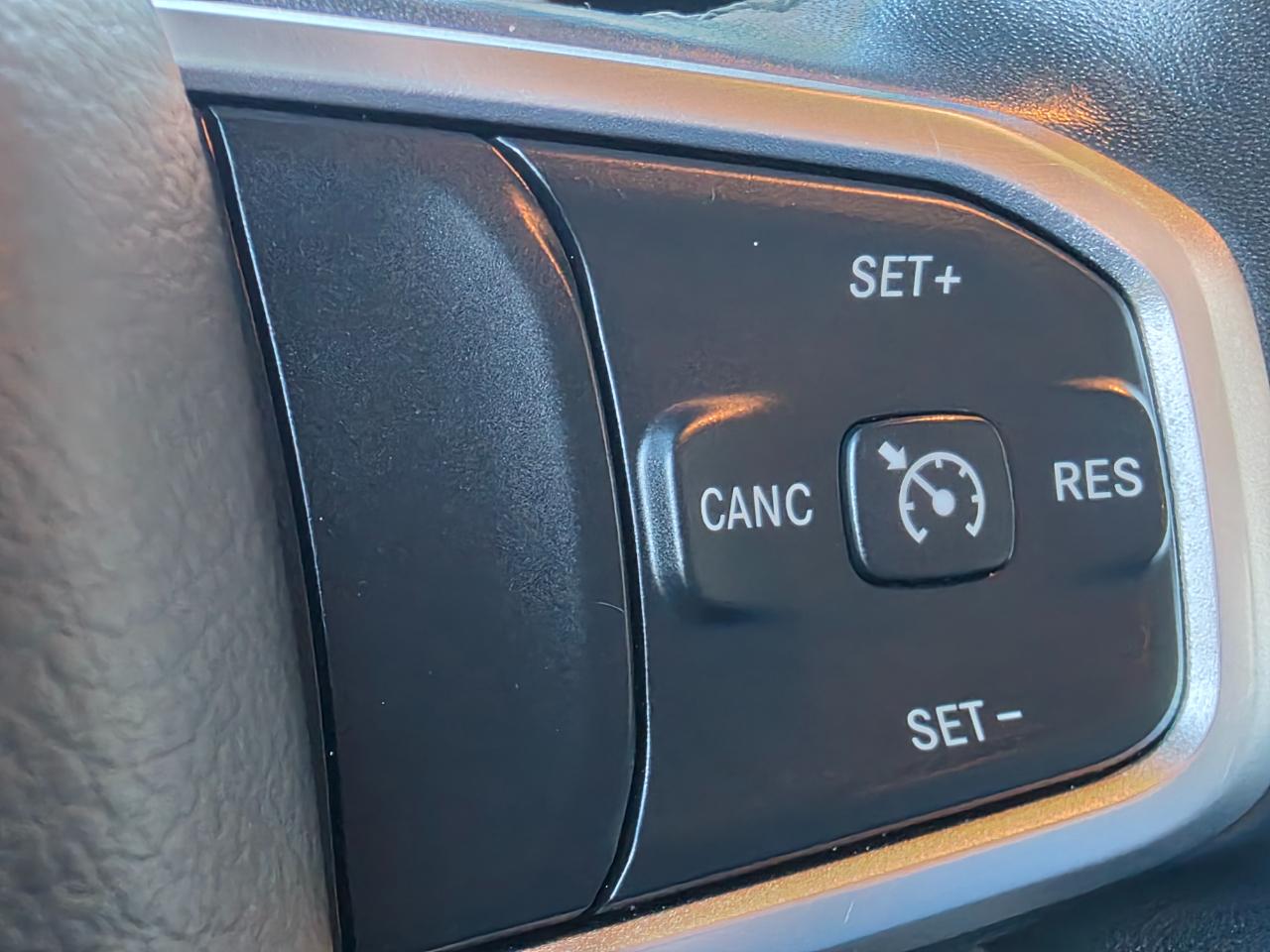 RAM 1500 Big Horn/Lone Star 4x4 Crew Cab 5'7" Box 2019