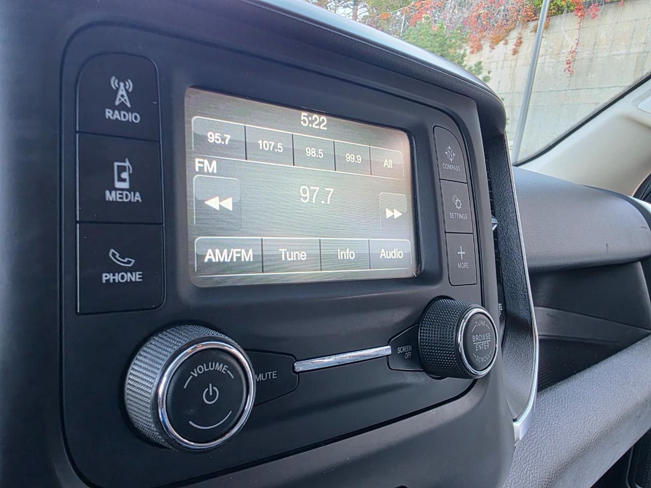 RAM 1500 Big Horn/Lone Star 4x4 Crew Cab 5'7" Box 2019