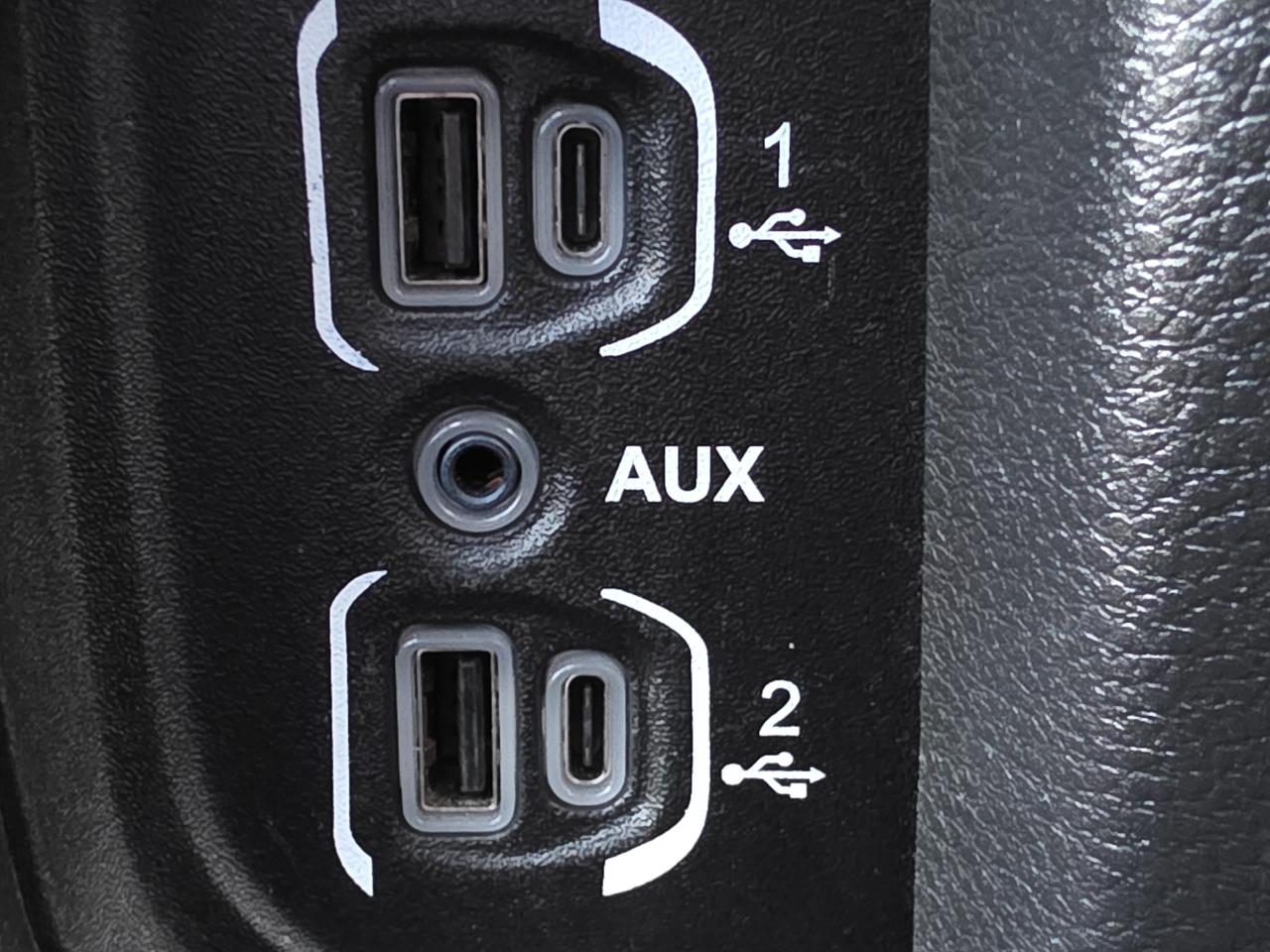 RAM 1500 Big Horn/Lone Star 4x4 Crew Cab 5'7" Box 2019