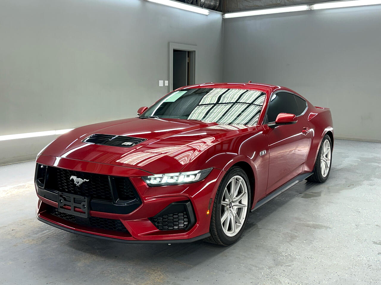 2024 Ford Mustang GT Premium photo 3