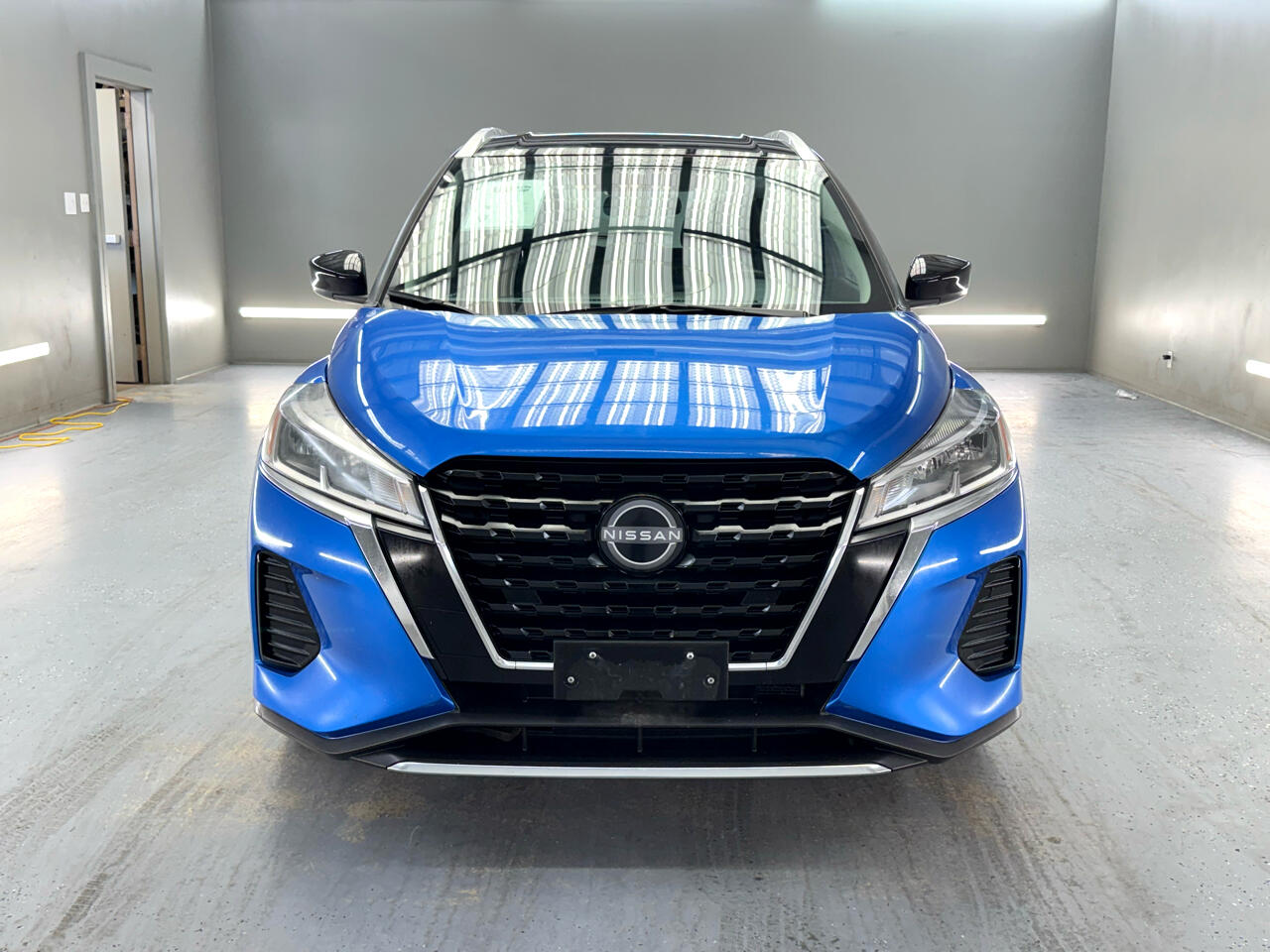 2023 Nissan Kicks SV photo 2