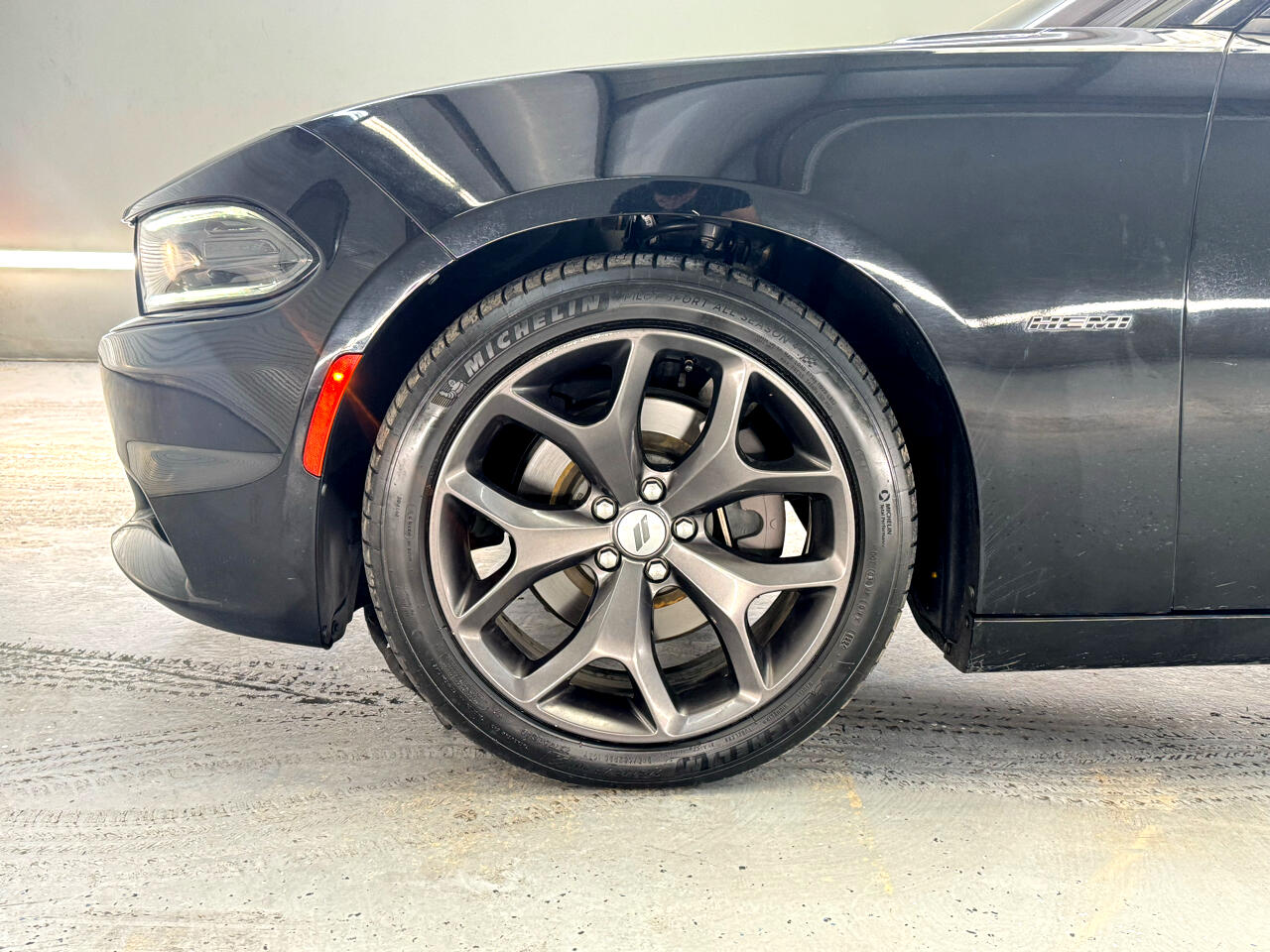 2018 Dodge Charger R/T photo 4
