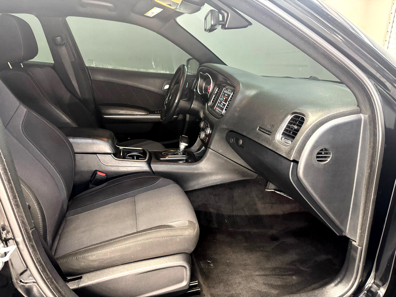 2018 Dodge Charger R/T photo 12
