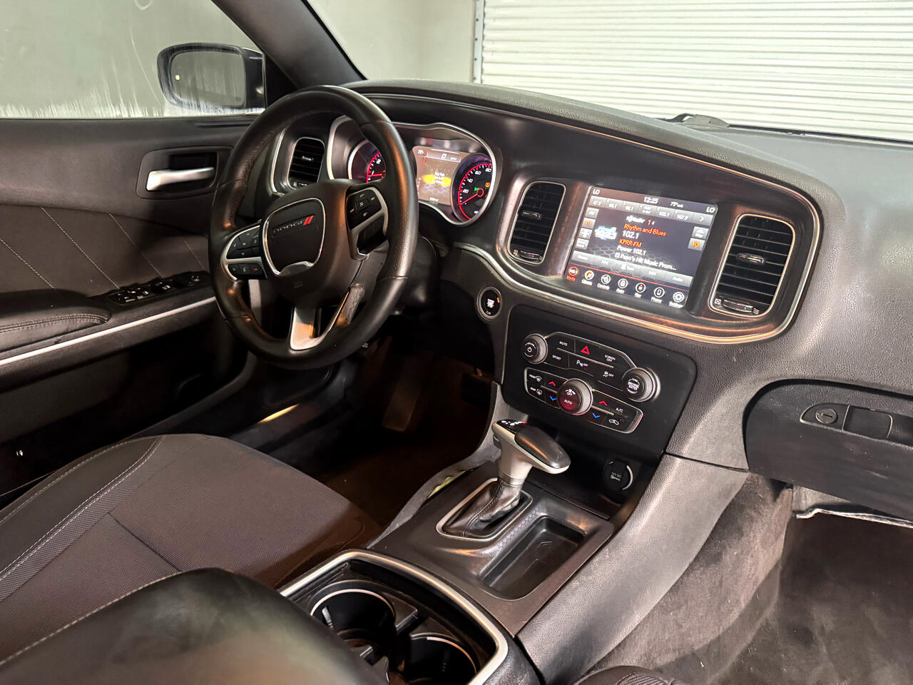 2018 Dodge Charger R/T photo 14