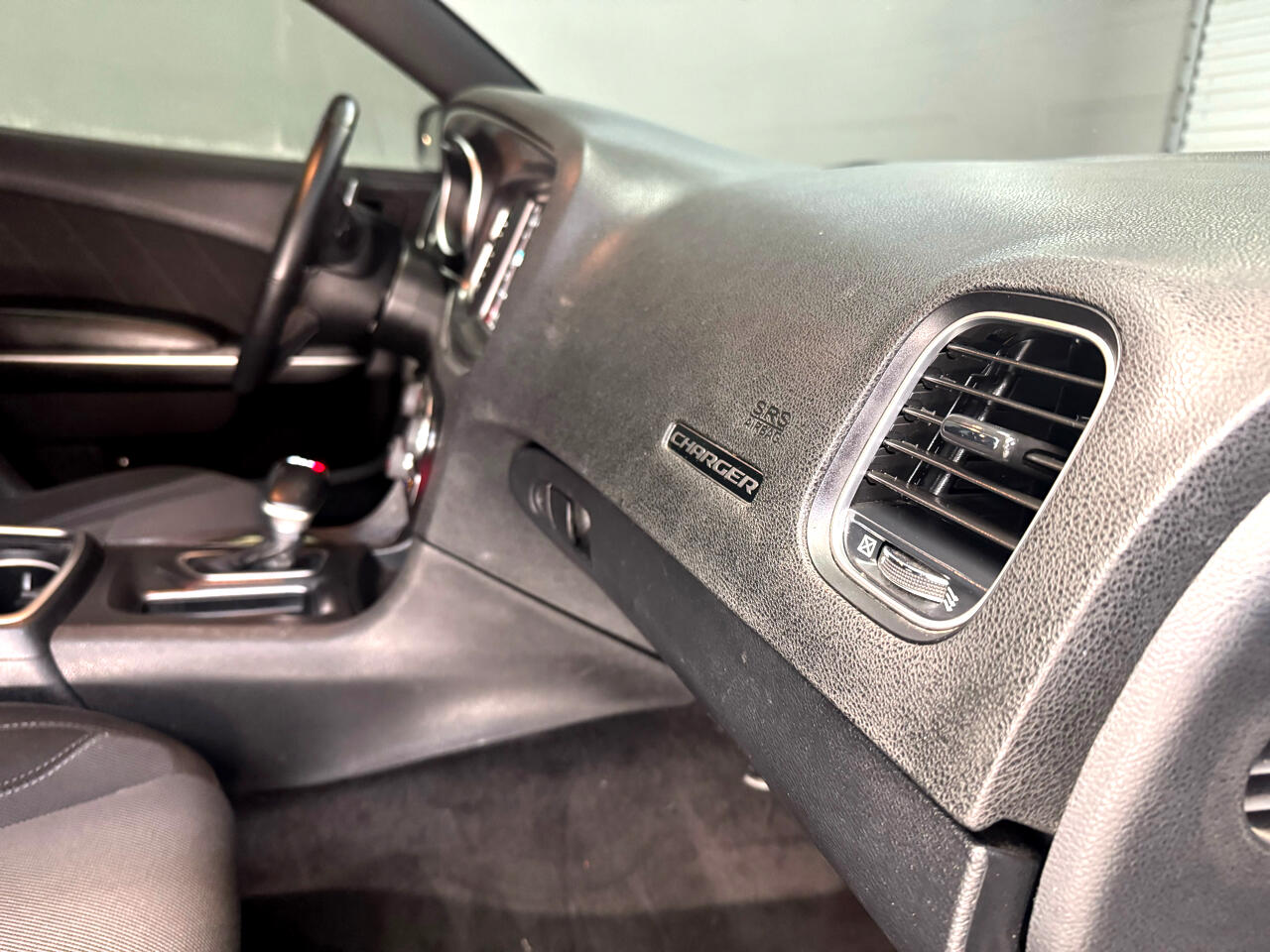 2018 Dodge Charger R/T photo 15