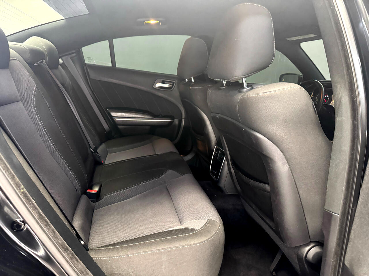 2018 Dodge Charger R/T photo 16