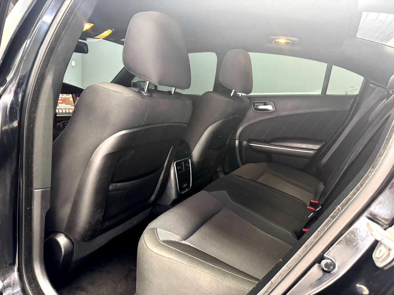 2018 Dodge Charger R/T photo 19