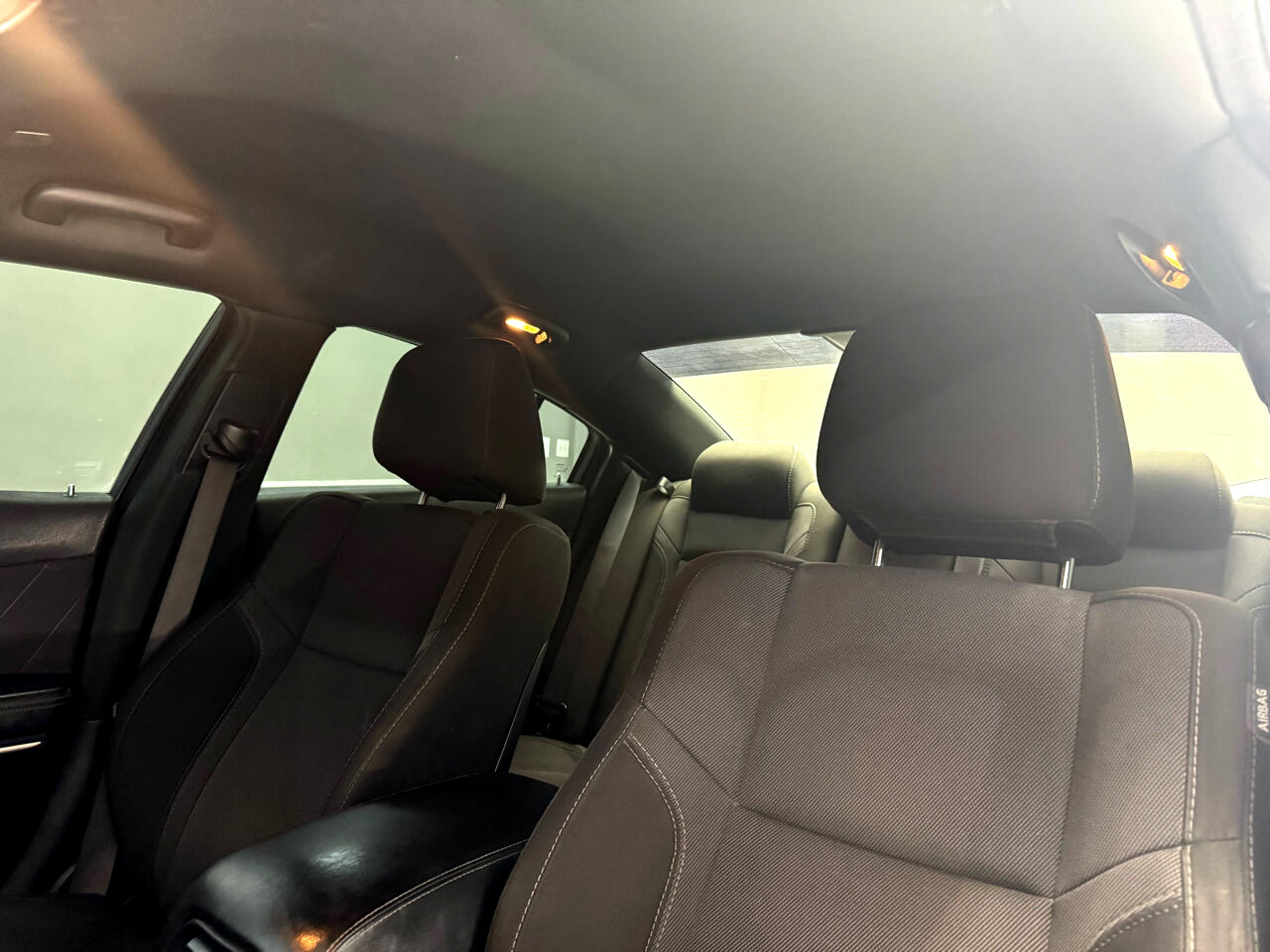 2018 Dodge Charger R/T photo 22