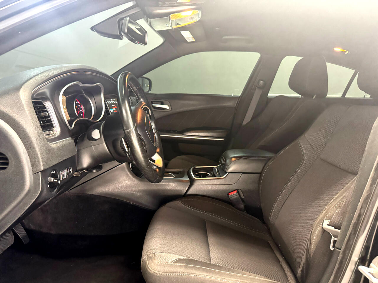 2018 Dodge Charger R/T photo 23