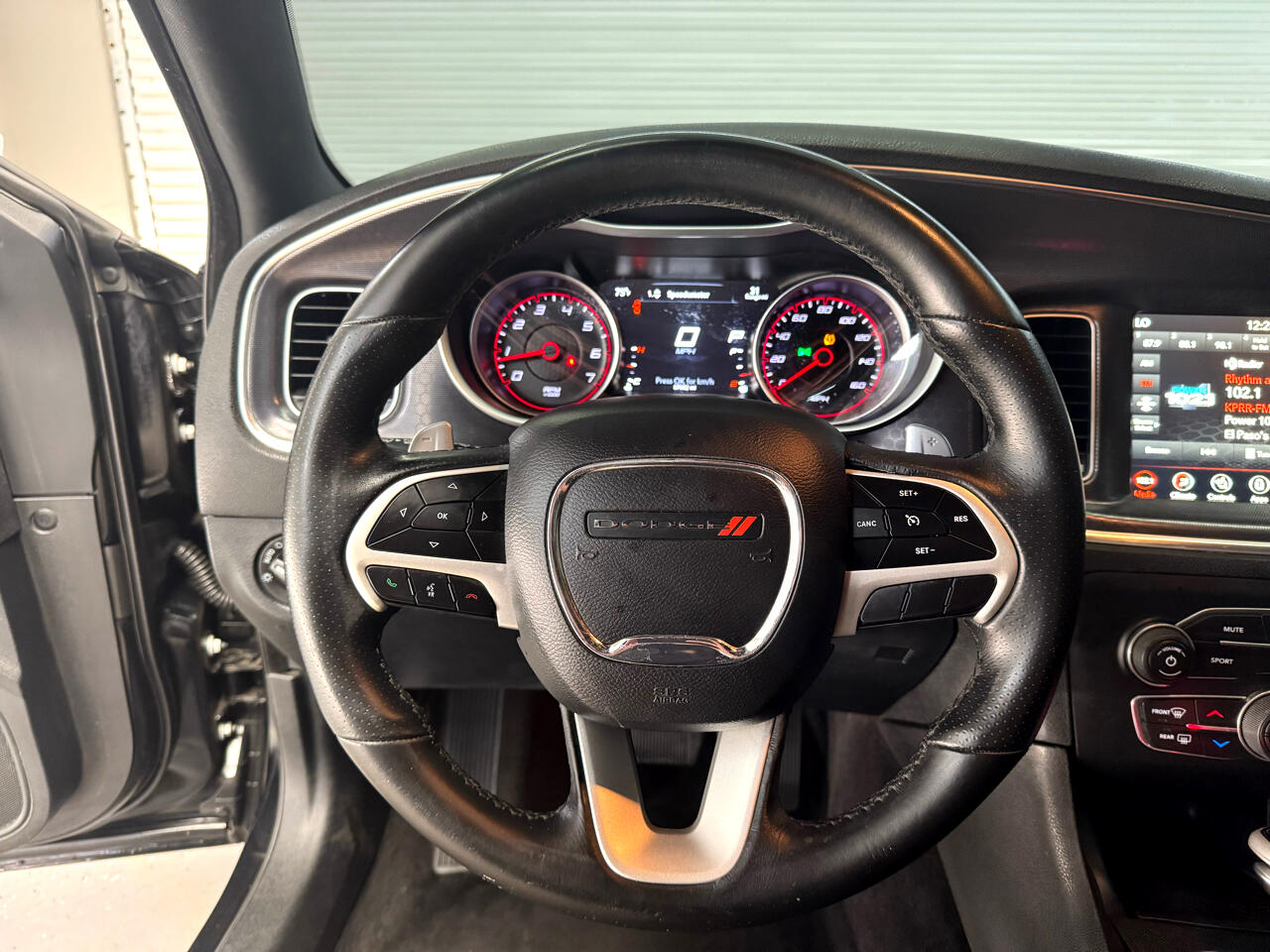 2018 Dodge Charger R/T photo 25
