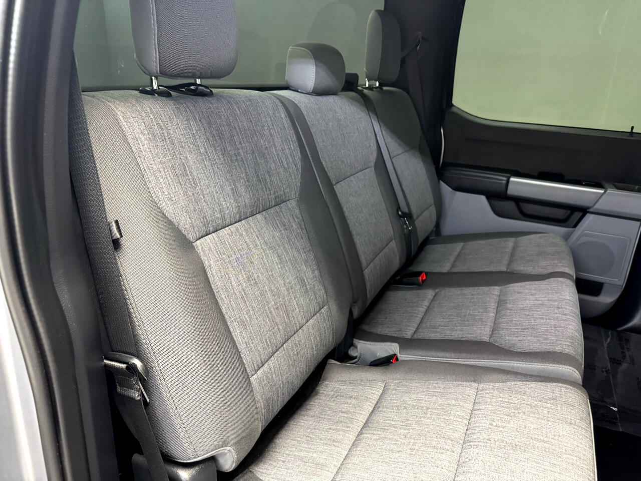 Ford F-250 SD XL Crew Cab 4WD 2024 Ford F-250 SD XL Crew Cab 4WD 2024