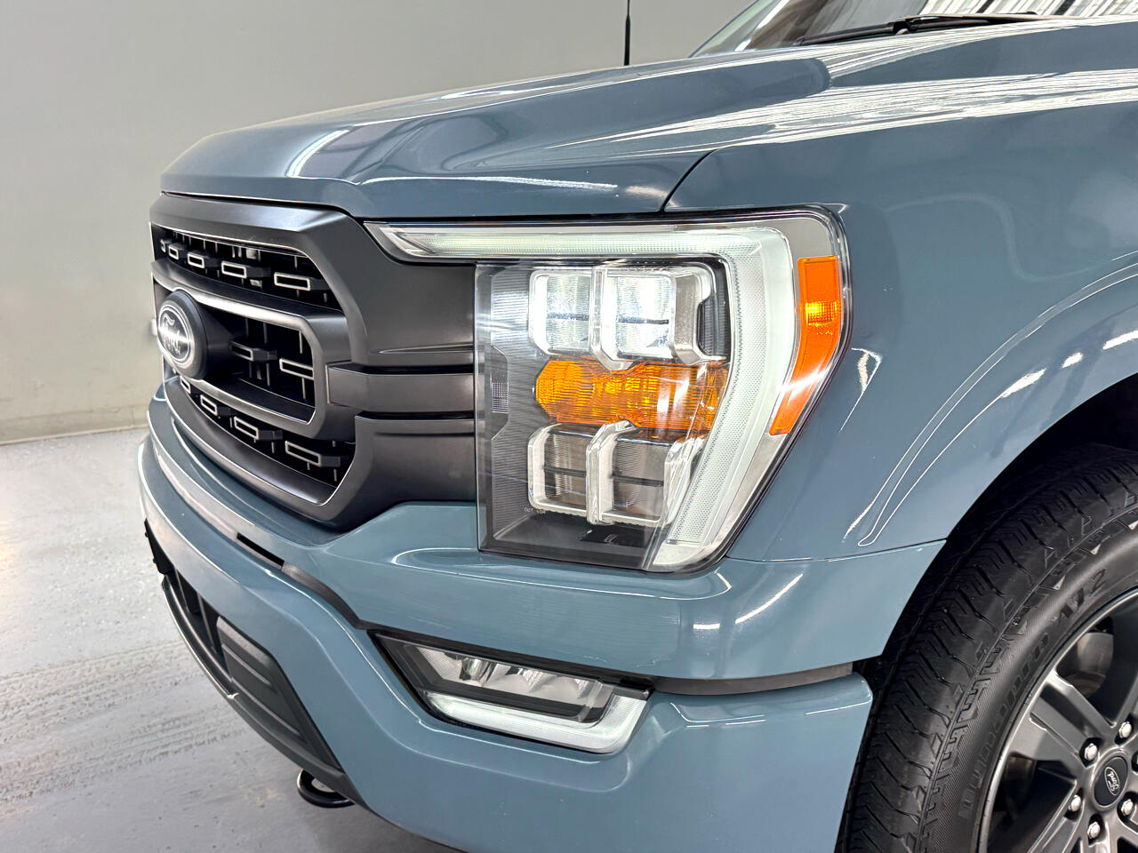 2023 Ford F-150 XLT photo 4