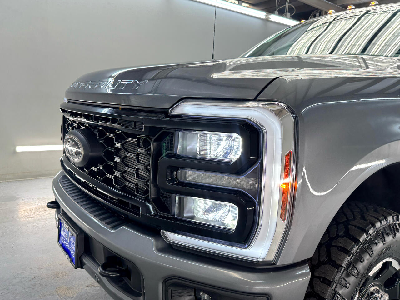 2025 Ford F-350 Lariat photo 4