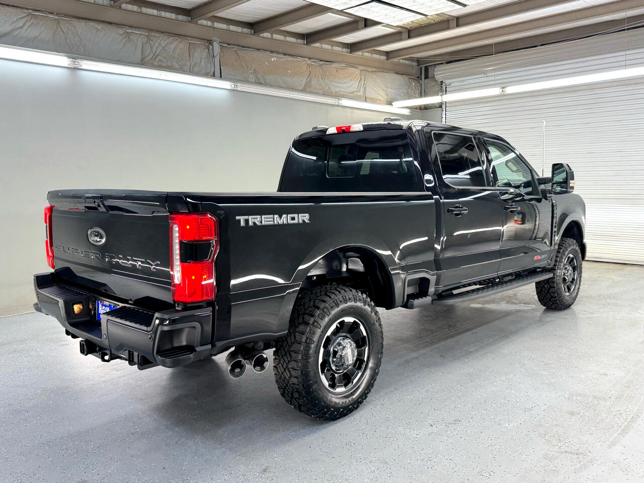 2025 Ford F-250 Lariat Tremor photo 11