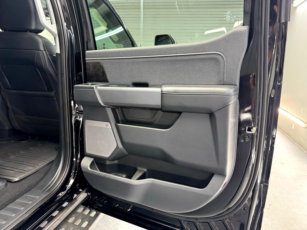 2025 Ford F-250 Lariat Tremor photo 22