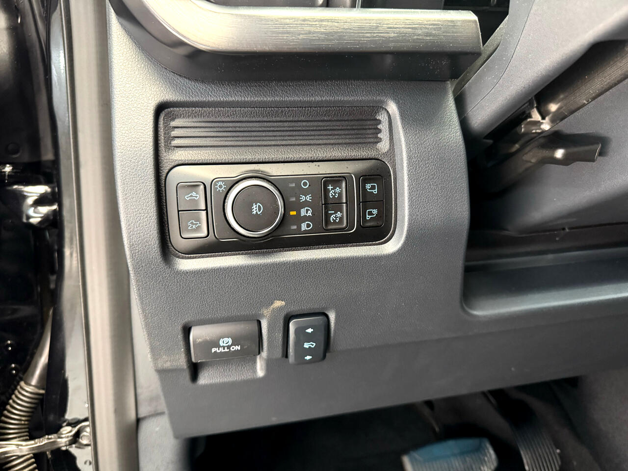 2025 Ford F-250 Lariat Tremor photo 36