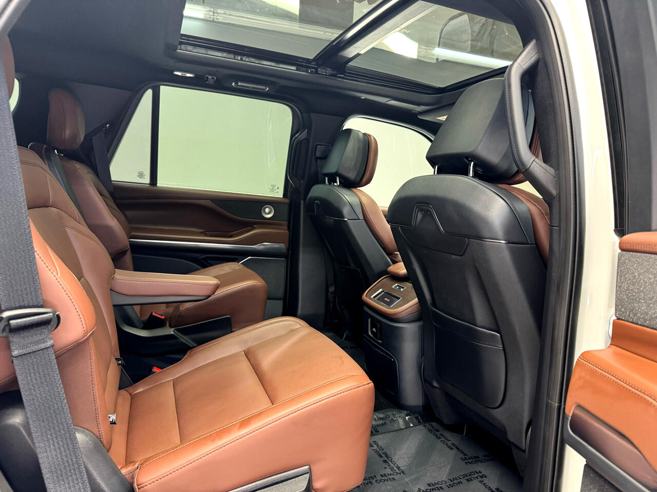 2025 Lincoln Navigator Reserve photo 21