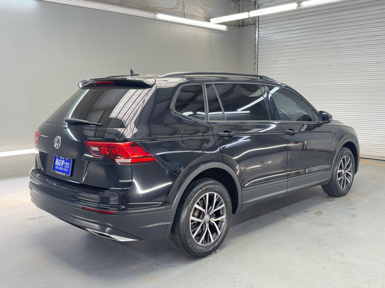 Volkswagen Tiguan S 2021 Volkswagen Tiguan S 2021
