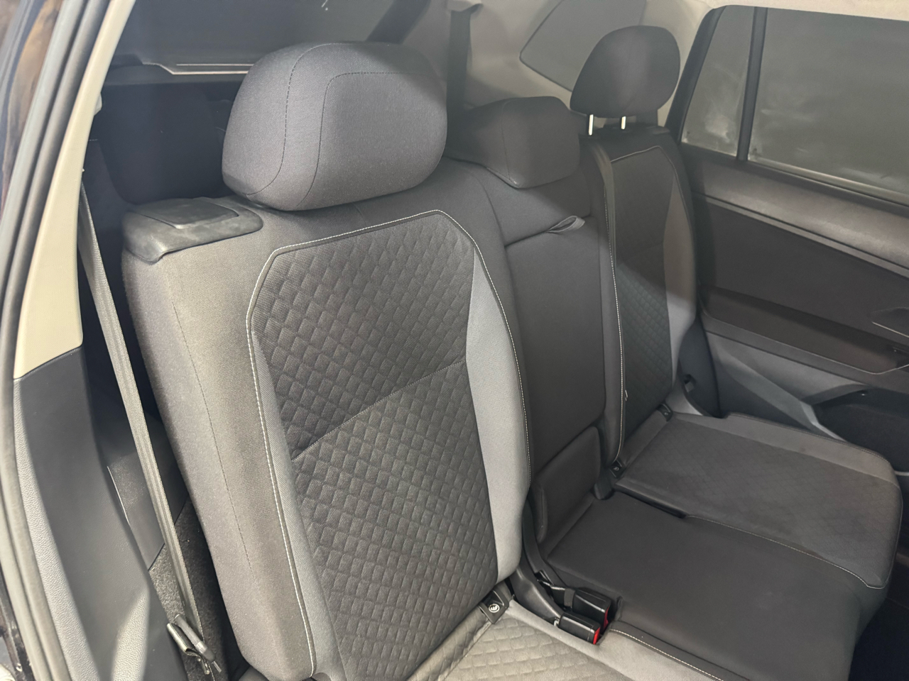 Volkswagen Tiguan S 2021 Volkswagen Tiguan S 2021