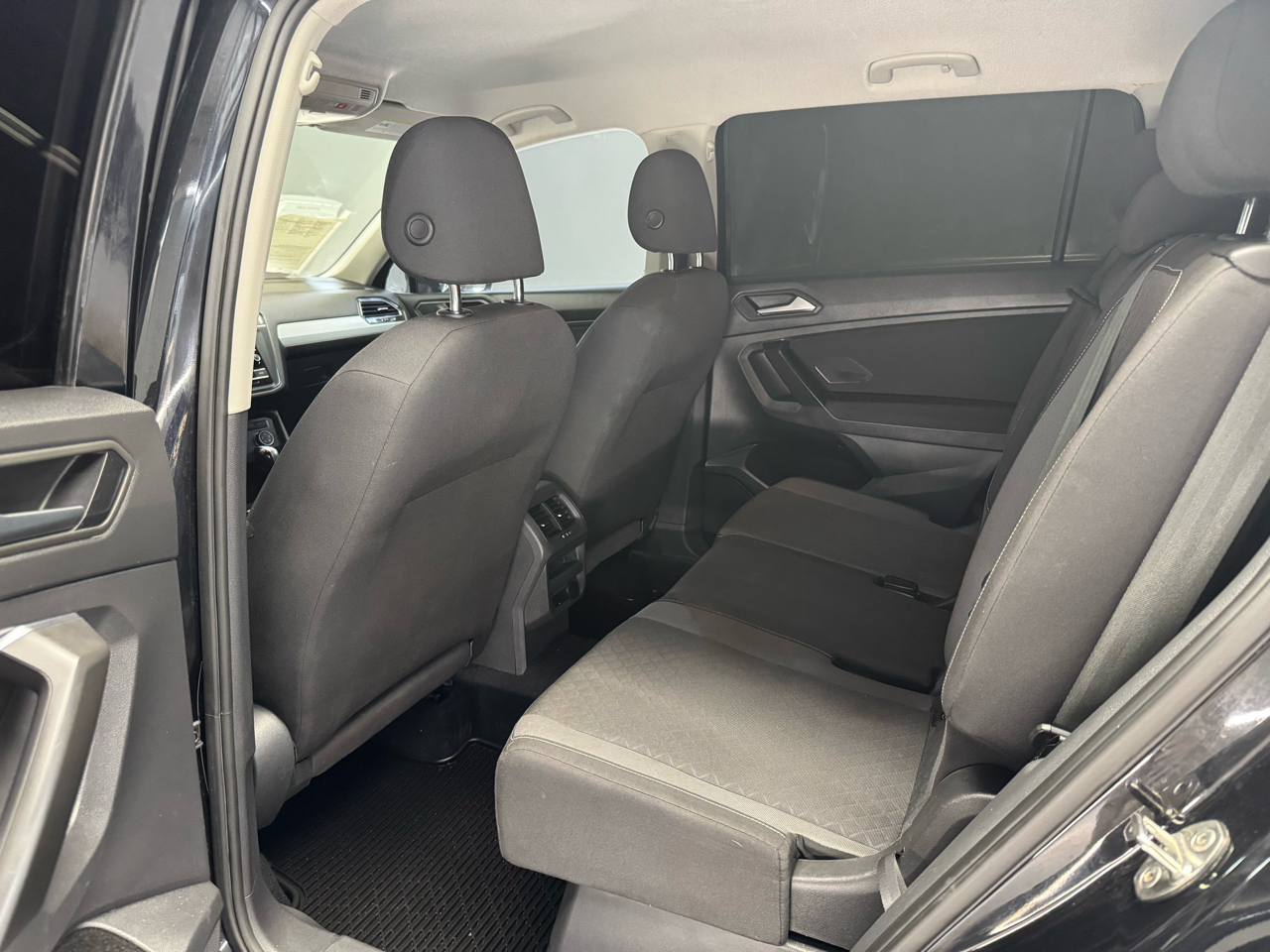 Volkswagen Tiguan S 2021 Volkswagen Tiguan S 2021