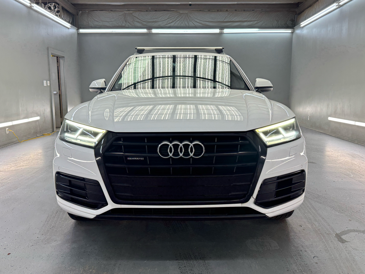 2019 Audi Q5 2.0T Premium Plus photo 2