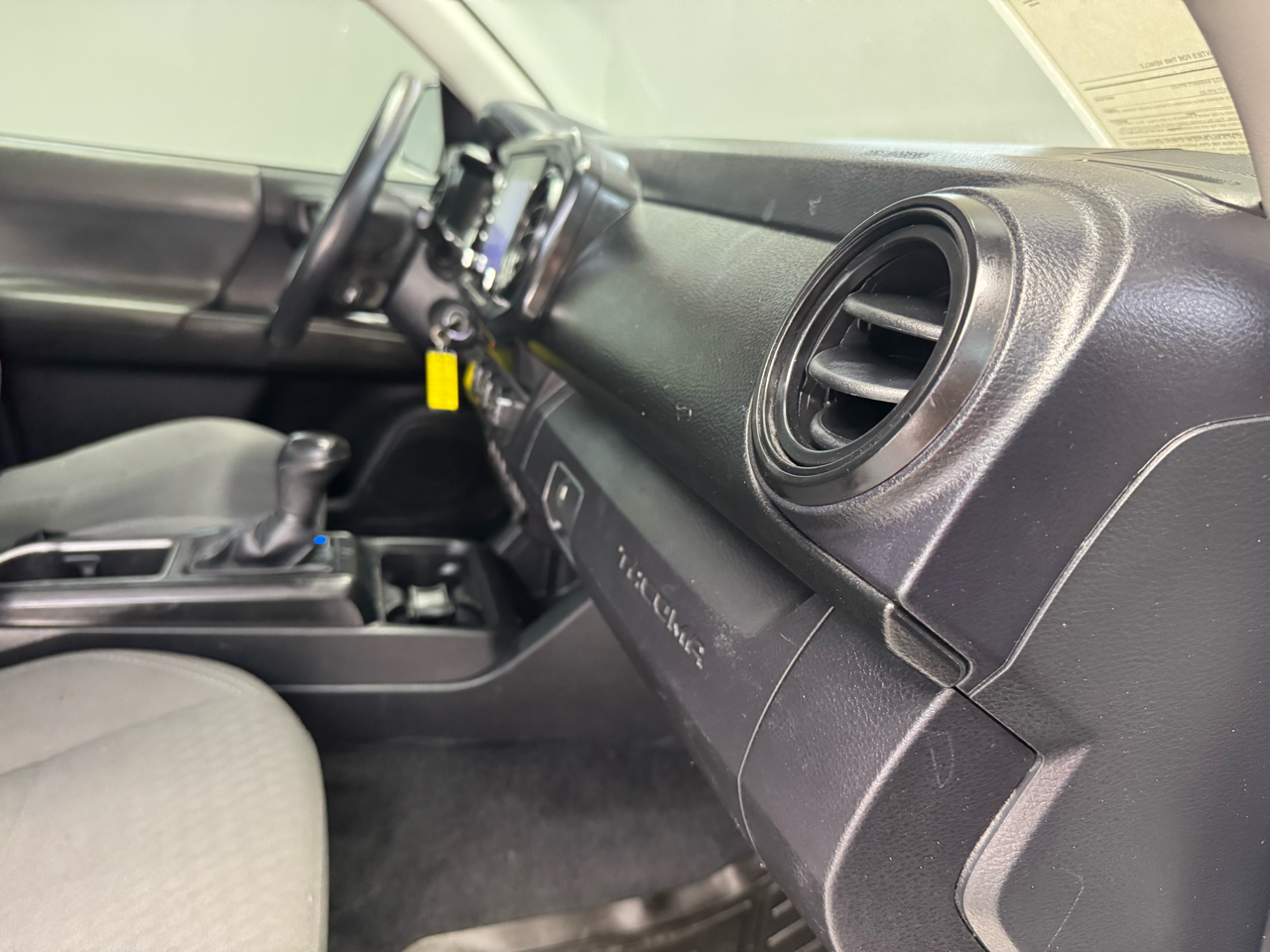 2021 Toyota Tacoma SR5 Access Cab photo 13