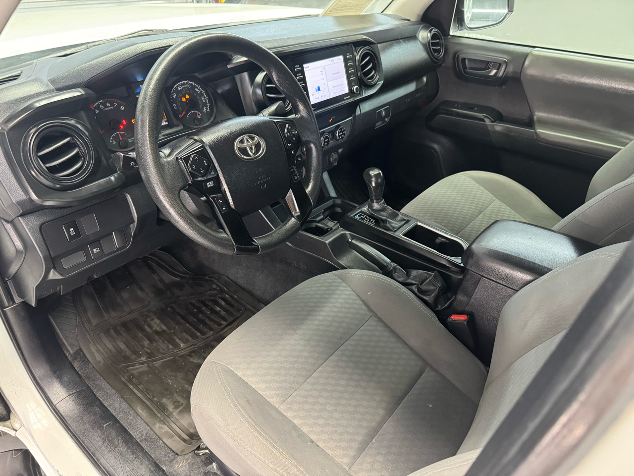 2021 Toyota Tacoma SR5 Access Cab photo 19