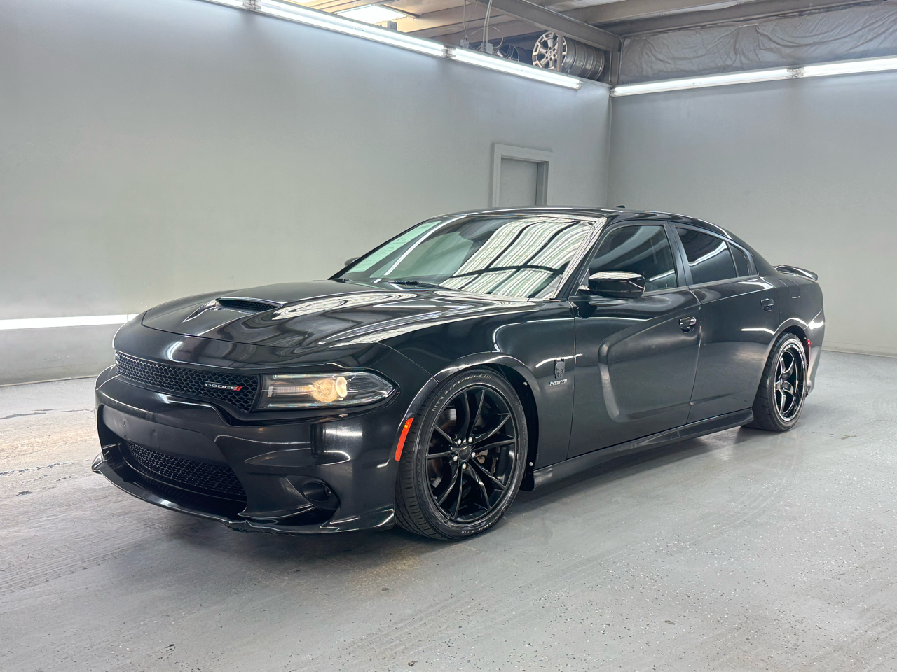 2019 Dodge Charger R/T photo 3
