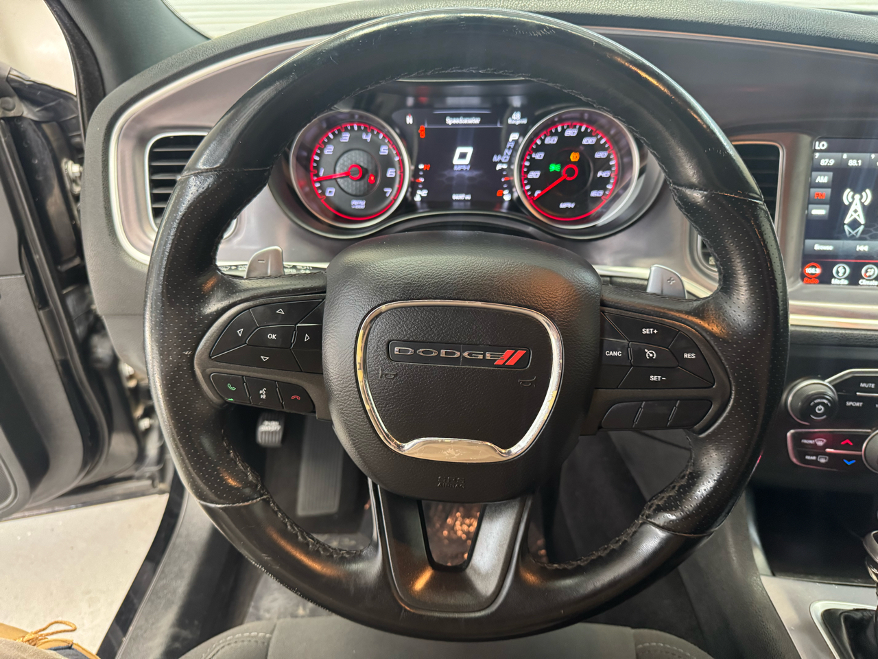 2019 Dodge Charger R/T photo 23