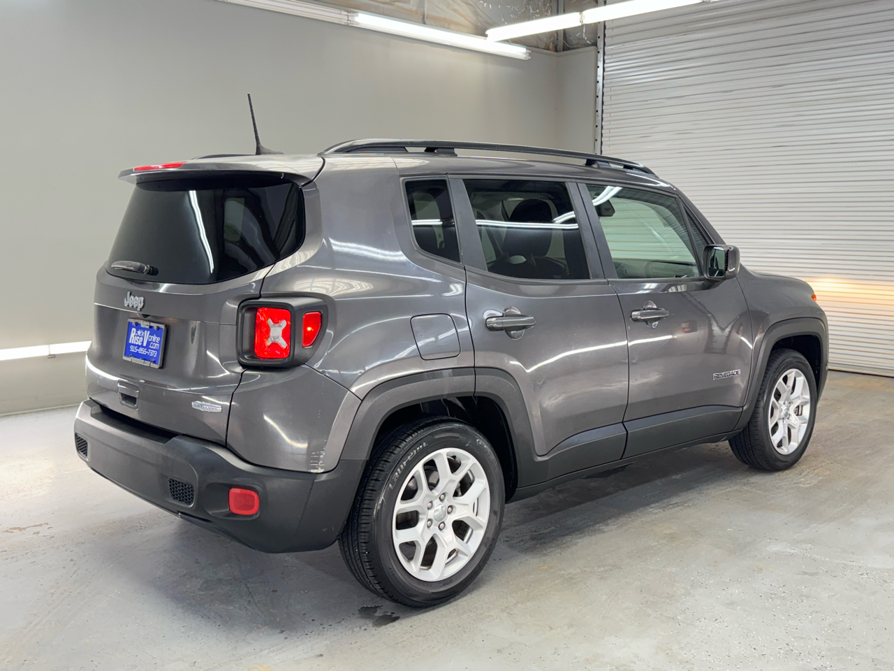 2018 Jeep Renegade Latitude North Edition photo 6